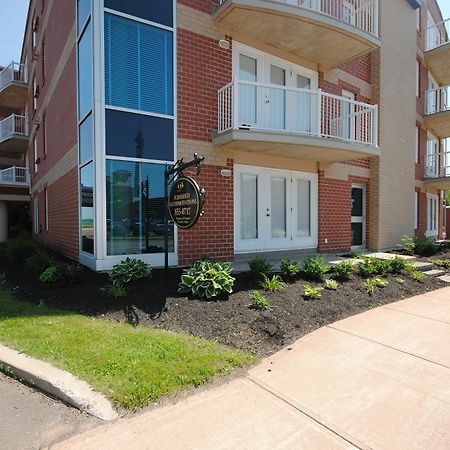 Premiere Suites Moncton Exteriör bild